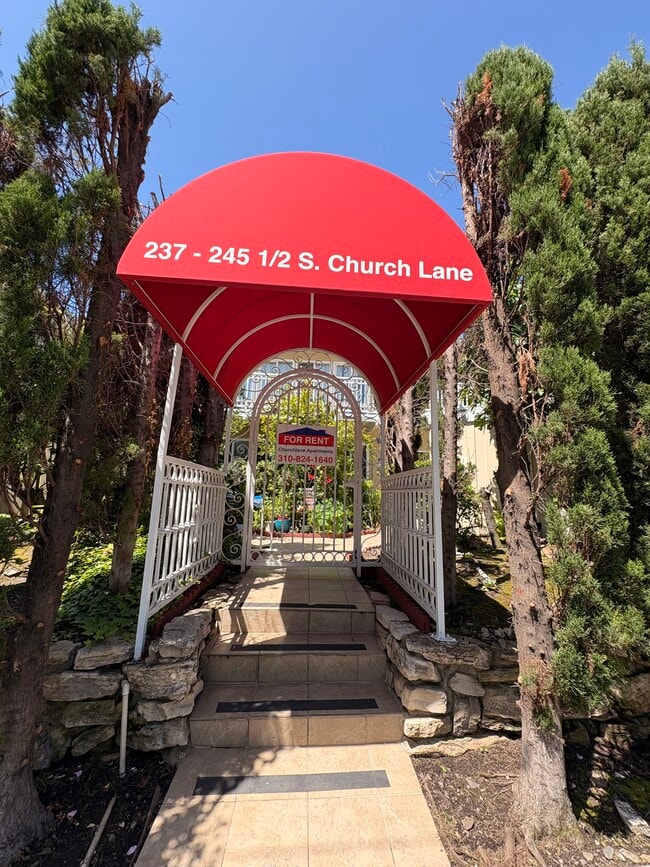 Bldg Entrance - 243 1/2 S Church Ln Unit 243 1/2