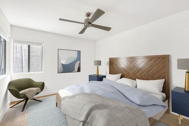 Building Photo - 5807 Laurel Canyon Blvd Unit 218