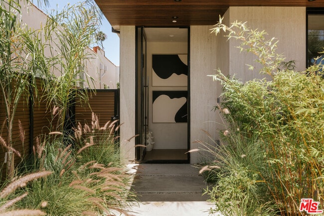 Photo - 923 Milwood Ave