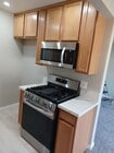 Stove and microwave - 1440 Lambert W Rd Unit 230