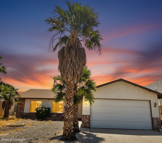Building Photo - 13715 El Rio Ln