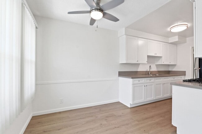 Photo - 927 3rd St Unit 6