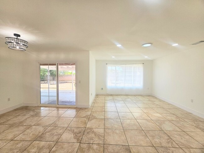 Photo - Single Story Senior Home 55+ community- Newly Remodeled- Ready To Move In.