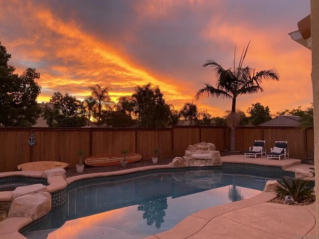 Photo - 330 Del Flora St