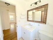 Photo - 14722 Addison St