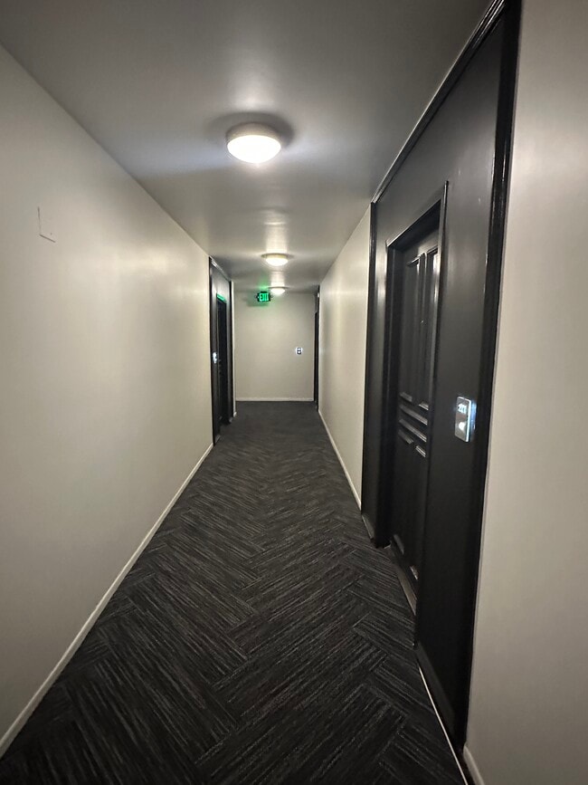 Photo - 700 Westmount Dr Unit 202