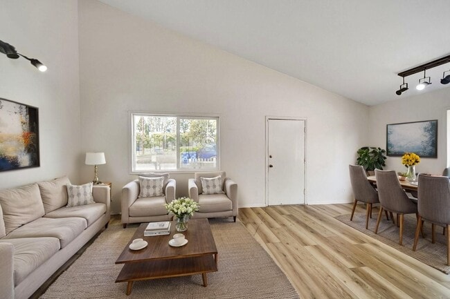 Photo - 7134 1/2 Yarmouth Ave