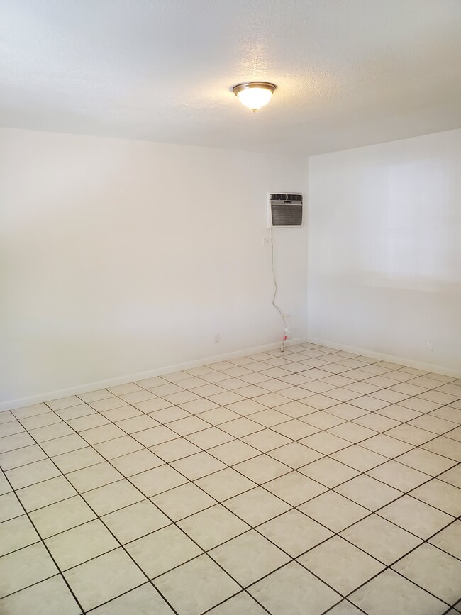 Photo - 1370 S Thomas St Unit 1370