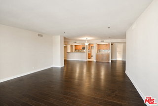 Photo - 10660 Wilshire Blvd