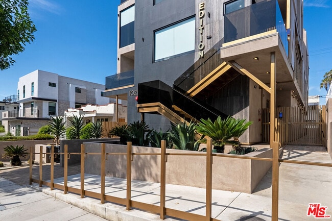 Photo - 1021 N Ogden Dr Unit PH 5