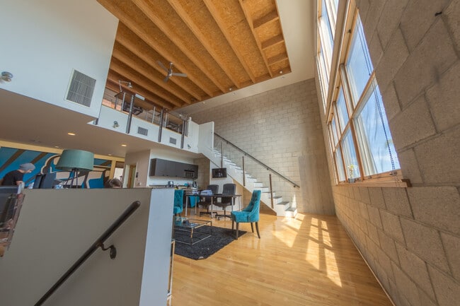 Photo - 717 N Cahuenga Blvd Unit B5