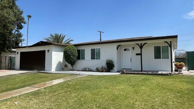 Building Photo - 81683 De Plata Ave