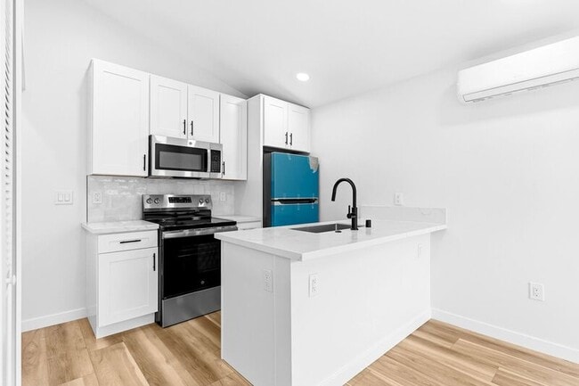 Photo - 4163 39th St