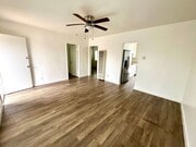 Photo - LN4618 Unit 14618