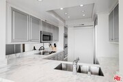 Photo - 850 E Ocean Blvd
