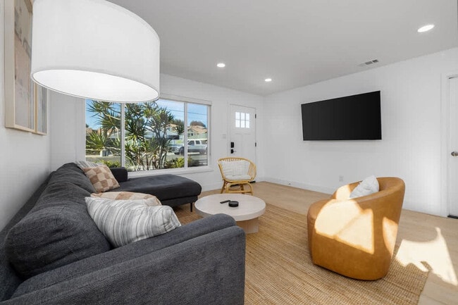 Photo - 3725 Jefferson St Unit ID1388239P