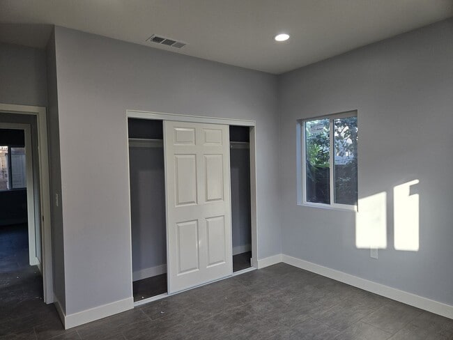 Photo - 9538 Prichard St