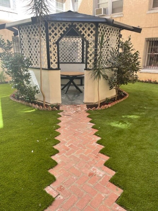 Photo - La Chalfonte Apartments...Newly Renovated and Stylish..Great Location!