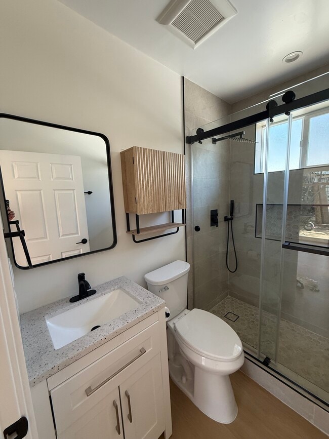 Photo - 1044 Martin Luther King Jr Ave