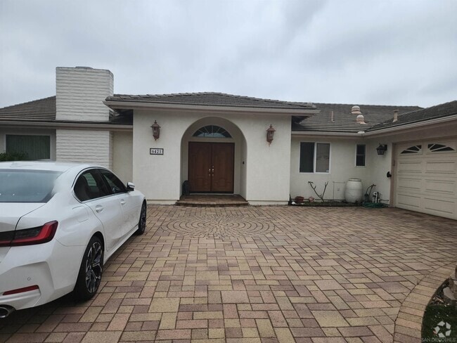 Building Photo - 6421 Lochmoor Dr Rental
