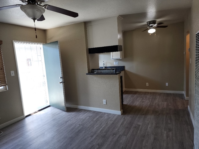 Photo - 9320 Elm Vista Dr