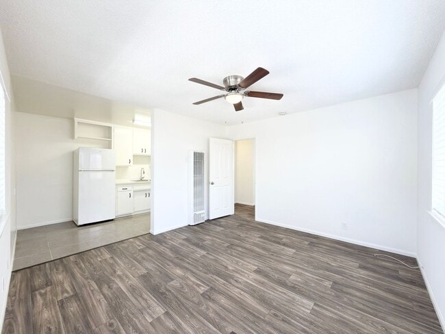 Photo - Single level duplex a block to the beach! Unit A