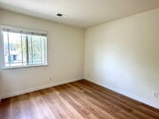 Photo - Spacious Family Oasis in the Heart of East... House