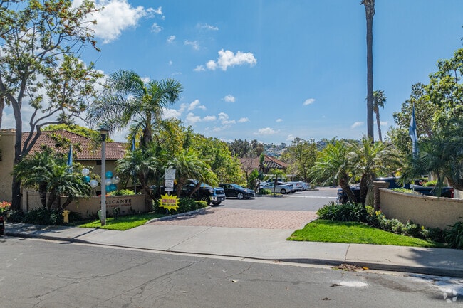 Property Entrance - Elan Alicante La Costa