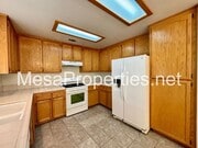 Photo - 14744 Hopland St