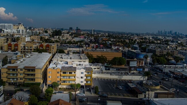 Photo - Vista Apartments