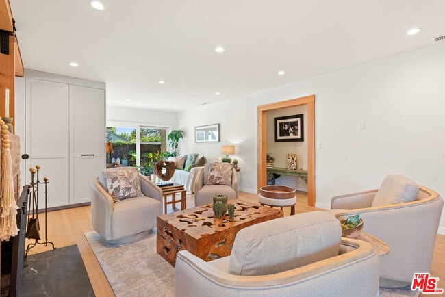 Photo - 11314 Homedale St