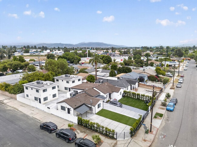 Photo - 9614 Bartee Ave