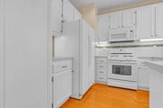 Photo - 51 Danbury Ln