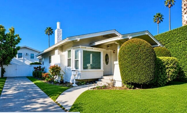 Building Photo - 8655 Clifton Way