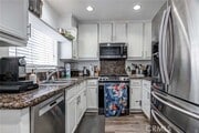 Photo - 532 N Mariposa Ave Unit 104