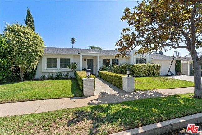 Photo - 1354 Beckwith Ave House