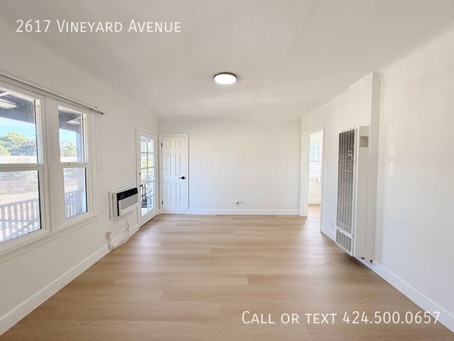 Photo - 2617 Vineyard Ave