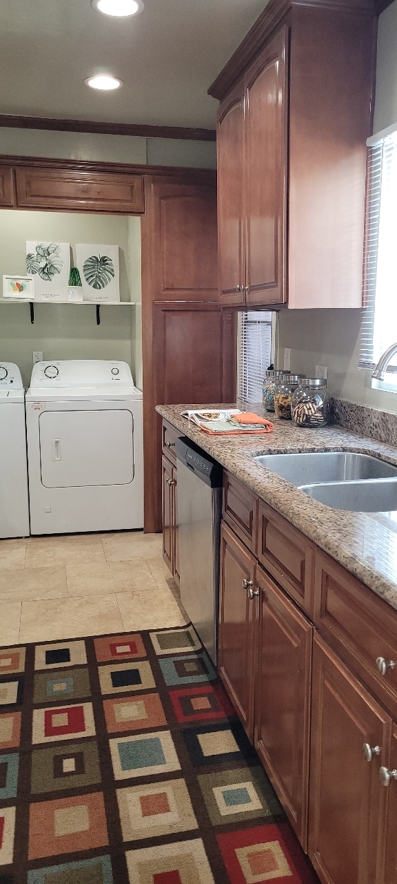 laundry area - 1357 S Orange Dr Unit 1357