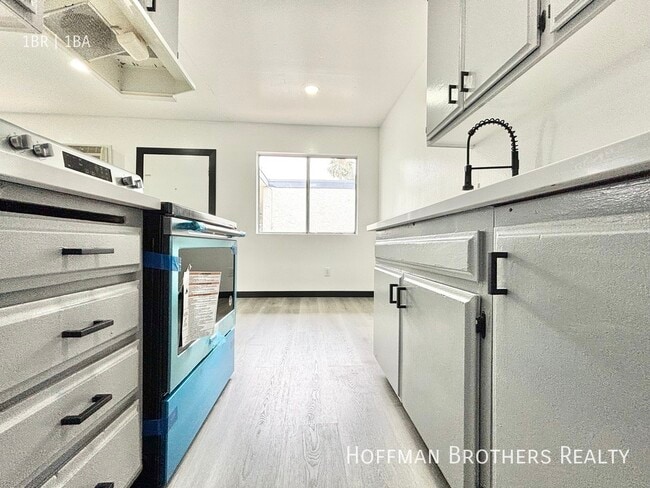 Photo - 8204 Langdon Ave Unit 27