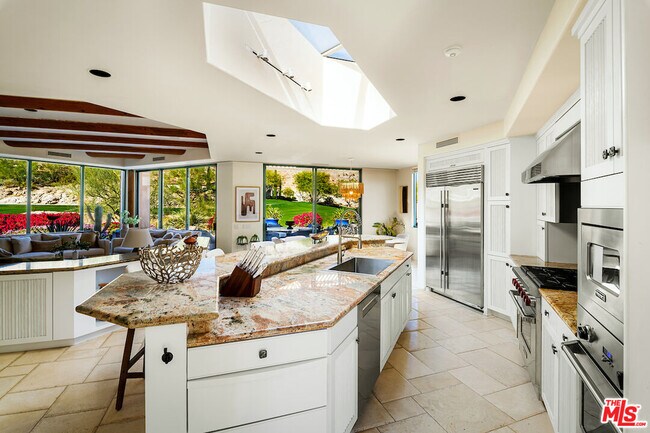 Photo - 136 Netas Dr