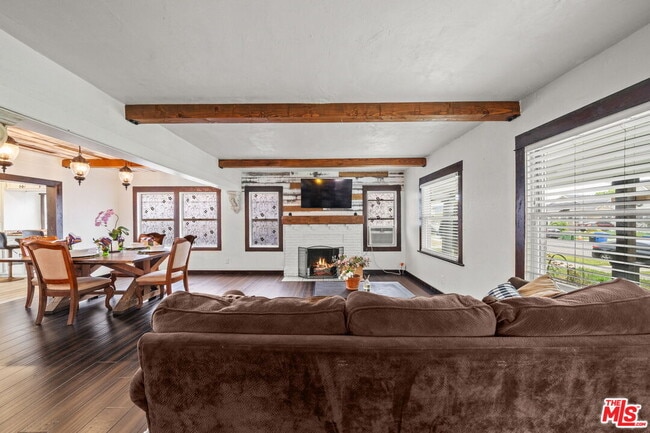 Photo - 5732 6th Ave