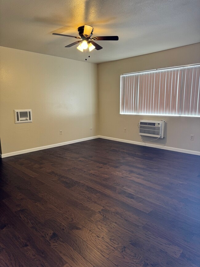 Photo - 3707 Hilltop Dr Unit 1