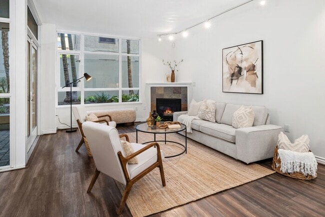 Photo - 850 Beech St Unit 203