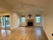 Photo - 2471 Nielsen St