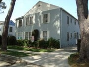 Photo - 609 Kelton Ave Apartments