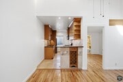 Photo - 325 Vernon Ave Unit 4
