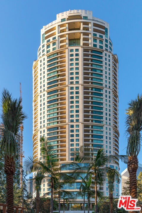 Photo - 1 W Century Dr Unit 10D