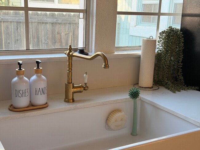 Photo - 510 N St Andrews Pl