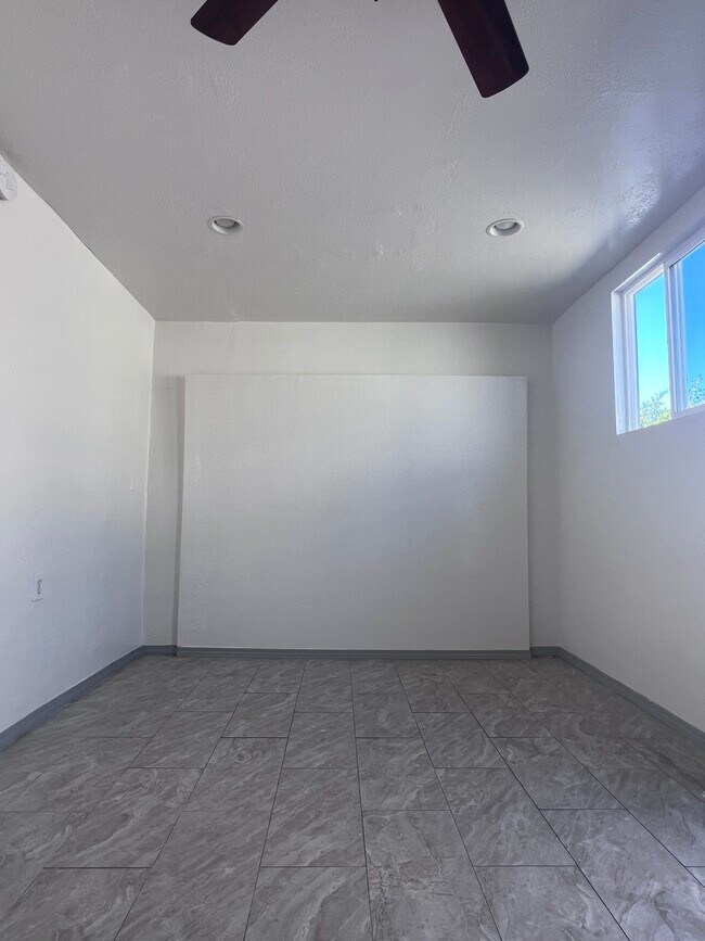 Photo - 814 W 147th St Unit Side