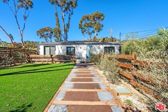 Building Photo - 27357 Pacific Coast Hwy